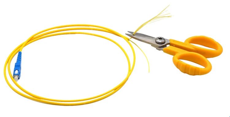 Kevlar_scissors_3_750.jpg